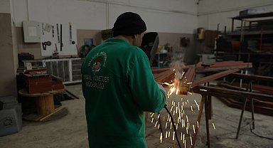 Haliliye atölyelerinde üretim ve onarım çalışmaları sürdürülüyor