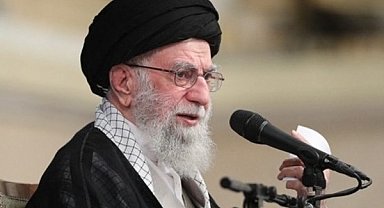 Hamaney, protestocuların Trump'ı memnun etmeye çalışan vandallar olduğunu söyledi