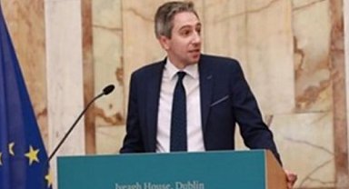 Harris: Buckley'in Altın Küre’de En İyi Kadın Oyuncu ödülünü kazanmasını kutluyorum