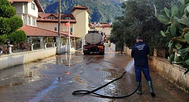 İçmeler'de sel sonrası çalışmalar sürüyor