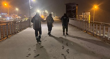 İstanbul'da karla mücadelede 11 bini aşkın personel sahada