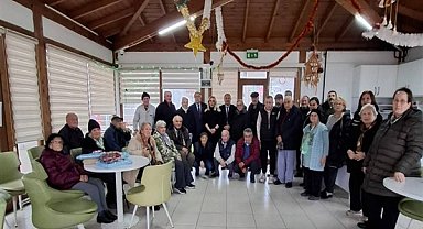 İYİ Parti Gemlik İlçe Teşkilatı’ndan Yaşlı Konuk Evi’ne ziyaret