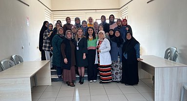 İZMEK kurs merkezlerinde sağlık eğitimi verildi