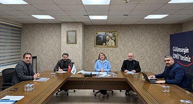 İzmit'te Gençlik ve Spor projelerini değerlendirildi