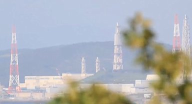 Japonya, dünyanın en büyük nükleer santralinin yeniden başlatılmasını erteledi