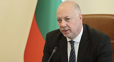 Jelyazkov: Anayasal süreç siyasi gösteriye dönüşmemeli