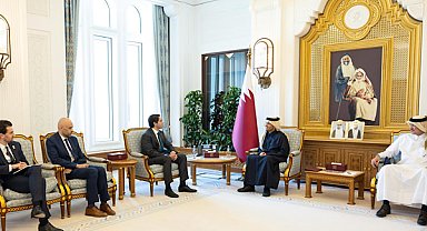 Katar Başbakan ve Dışişleri Bakanı Al Sani, ABD DFC CEO’su Black ile görüştü