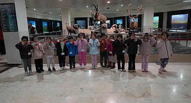 Keçiören'de öğrenciler Şehit Cuma Dağ Tabiat Tarihi Müzesi’ni ziyaret etti