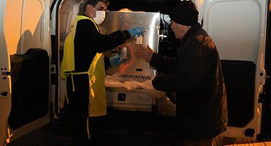 Keçiören'de sıcak çorba ikramı