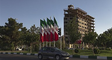 Larijani: Müzakereler için yapısal süreç ilerliyor