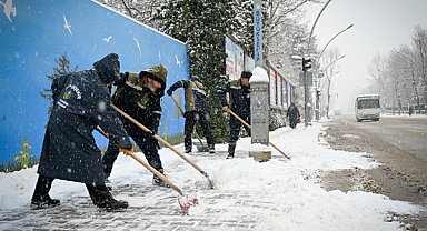 Malatya Büyükşehir Belediyesi'nden karla mücadele çalışmaları