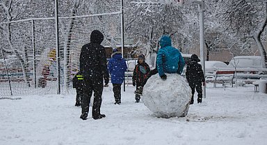 Malatya'da eğitime kar arası