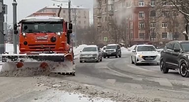 Moskova'yı vuran kar fırtınası nedeniyle turuncu alarm verildi