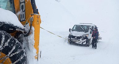 Ordu'da karla mücadele çalışmaları devam ediyor