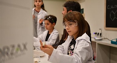 Orzax “Deney’imli Çocuklar” projesiyle 15 bin çocuğu bilimle tanıştırdı