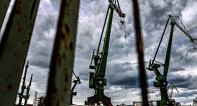 Özata Denizcilik'in tersane sahasında vinç kazası