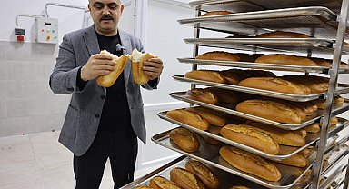 Pozantı’da Halk Ekmek Fabrikası’nda ilk test üretimi yapıldı
