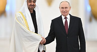 Putin ve Al Nahyan Kremlin’de bir araya geldi