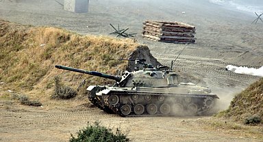 Rusya ve Ukrayna hattında askeri hareketlilik devam ediyor