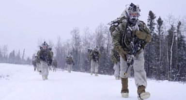 Trump aktif görevdeki askerlere Minnesota'ya konuşlandırılmaya hazırlanmaları emrini verdi