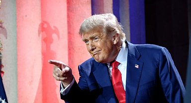 Trump, Kanada'yı yüzde 100 gümrük vergisiyle tehdit etti