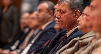 Tugay: Mumcu'nun ışığı yolumuzu aydınlatmaya devam ediyor