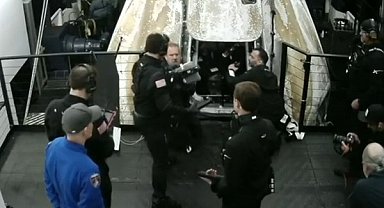 Uzay İstasyonu astronotları sağlık nedeniyle Dünya'ya erken döndü