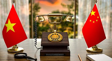 Xi, VKP Merkez Komitesi Genel Sereteri Lam’la telefonda görüştü