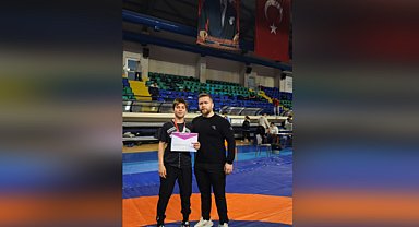 Yalova Belediyesporlu Murzaev, Türkiye Şampiyonası’na yükseldi