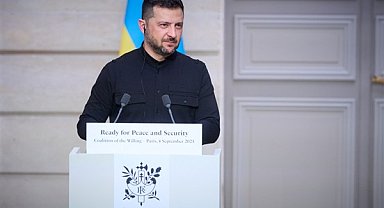 Zelenski: Ruslar, 7 seyir füzesiyle birlikte Ukrayna'ya saldırdı