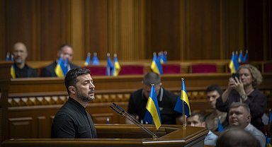 Zelenski: Rusya, gece boyunca bölgelerimize büyük bir saldırı düzenledi