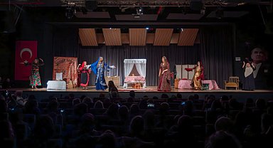 “7 Kocalı Hürmüz” oyunu Yalova'da sahnelendi