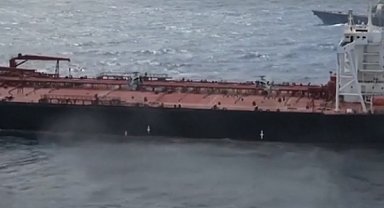 ABD, ablukayı aşmaya çalışan gemiye el koydu