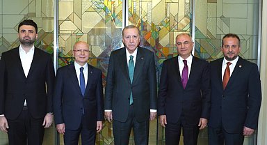 AK Parti Bursa heyetinden Cumhurbaşkanı Erdoğan'a ziyaret