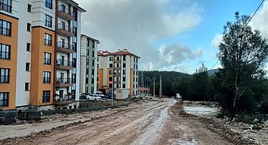 Akçaova’da 1,1 kilometrelik yol yatırımı başladı