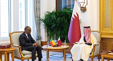 Al-Thani, Benin Cumhuriyeti Dışişleri Bakanı Bakari ile görüştü