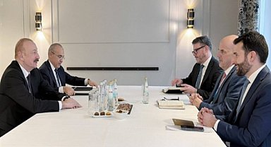 Aliyev, Münih’te Oracle CEO’su ile görüştü
