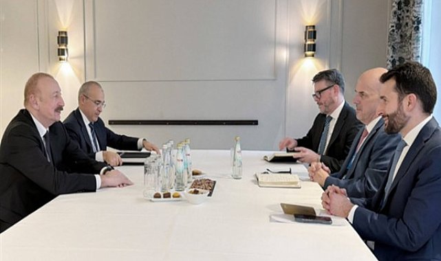 Aliyev, Münih’te Oracle CEO’su ile görüştü