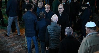 Altay ve Kavuş Konyalıların ilk teravih heyecanına ortak oldu