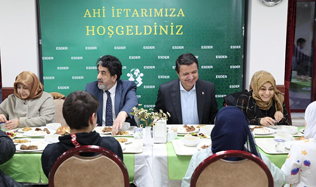 Arıkan, “Geleneksel Ahi İftarı” programına katıldı