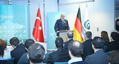 Bakan Ersoy’dan Berlin’de Yunus Emre Enstitüsü'ne ziyaret