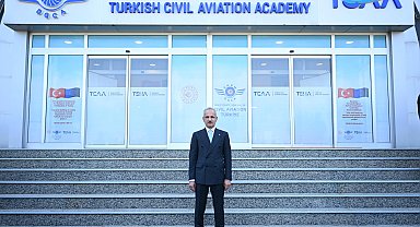 Bakan Uraloğlu, uluslararası öğrencilerle buluştu