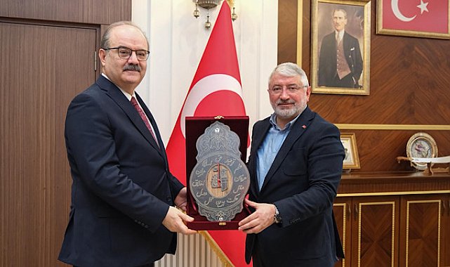 Bakan Yardımcısı Çam, Çorum Belediyesi'ni ziyaret etti