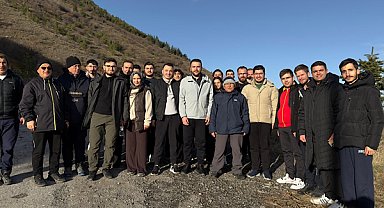 Başkan Büyükkılıç Ali Dağı’nda gençlerle yürüdü