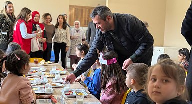 Başkan Çetinkaya, Melike Yeşilyurt Anaokulu’nu ziyaret etti