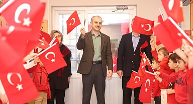 Başkan Çiftçi: Bayrak sevgisi en kıymetli değerdir