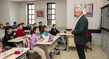 Başkan Er, Semt Konağı öğrencilerini ziyaret etti