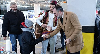 Başkan Erol, iftarda vatandaşlarla buluştu