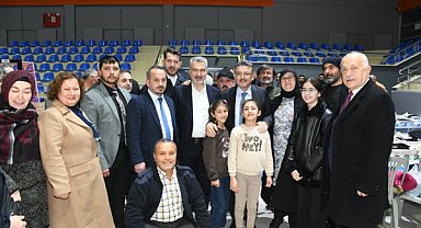 Başkan Genç, Beşikdüzü’nde vatandaşlarla iftarda buluştu