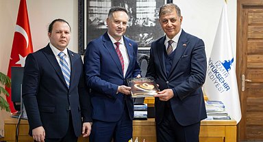 Başkan Tugay, Büyükelçi Vega ve beraberindeki heyeti ağırladı